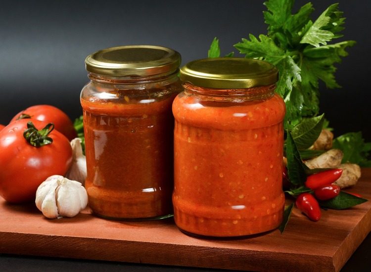 Dips Recipe - Homemade Chili Sauce with Garlic and Tomatoes